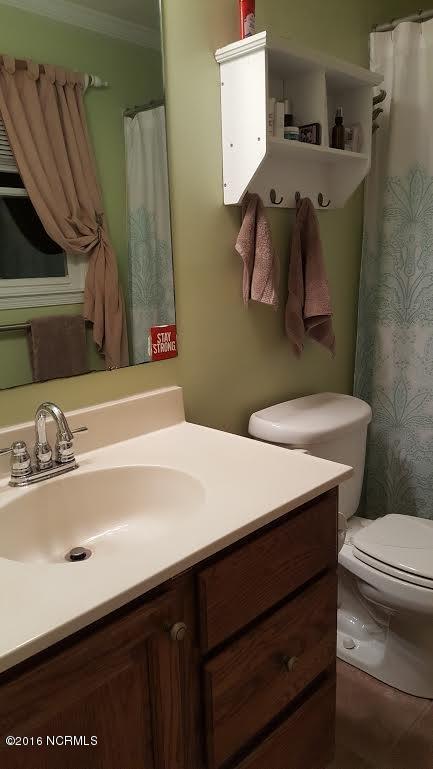 303 North Hampton Road Wilmington, NC 28409 - Photo 16 of 18 15 Bathroom