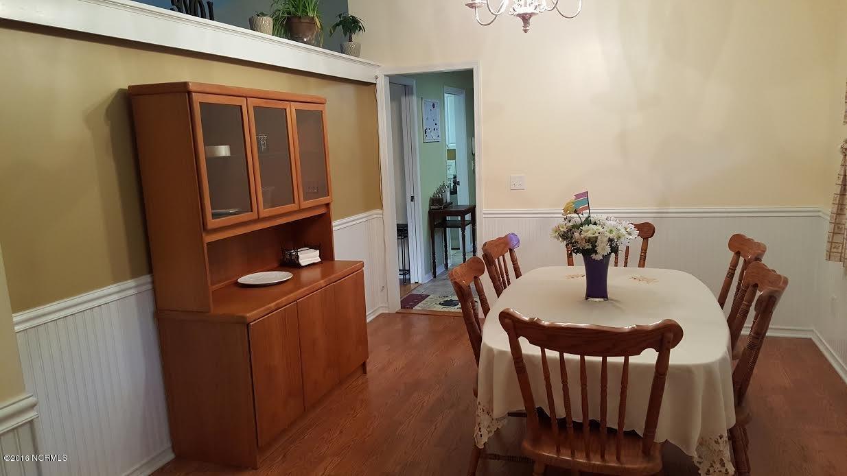 303 North Hampton Road Wilmington, NC 28409 - Photo 5 of 18 4