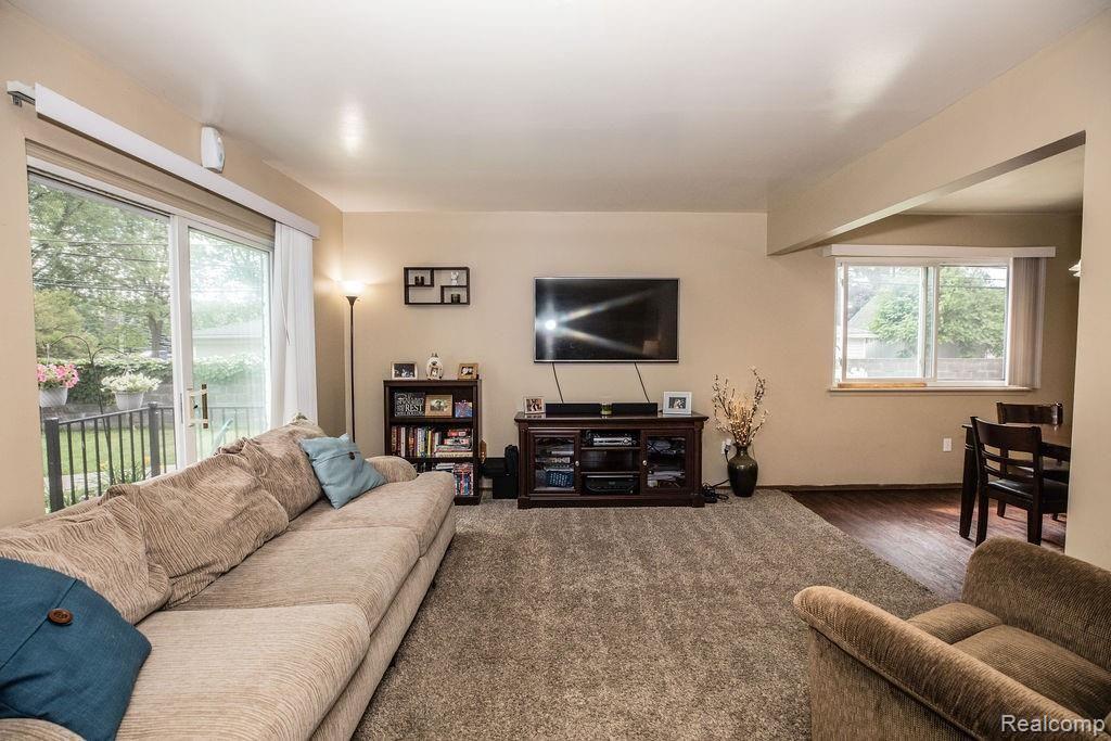 41711 Utica Road Sterling Heights, MI 48313 - Photo 17 of 65 7E8A1458.jpg