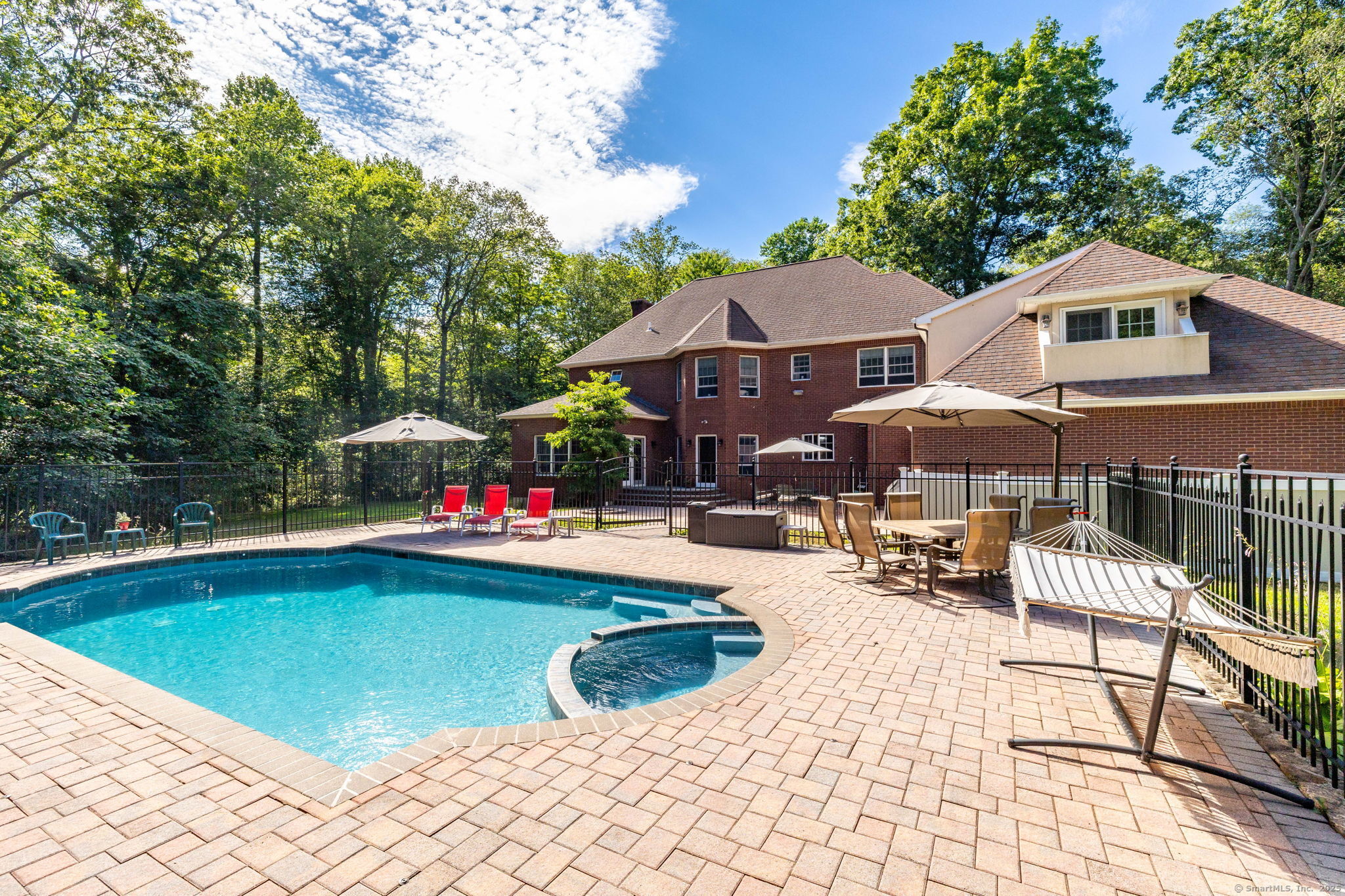 126 Cooke Road Wallingford, CT 06492 - Photo 15 of 39