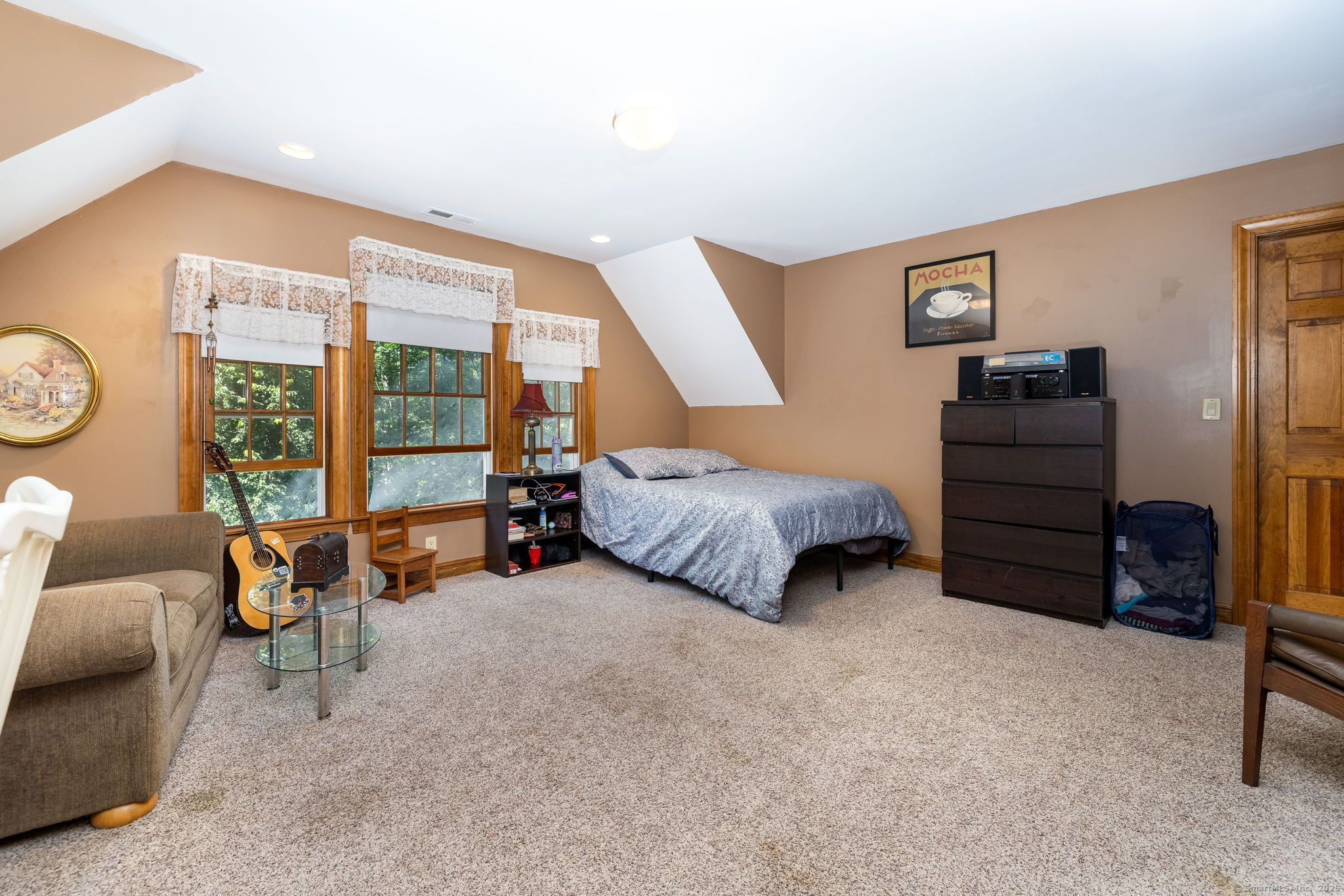 126 Cooke Road Wallingford, CT 06492 - Photo 27 of 39