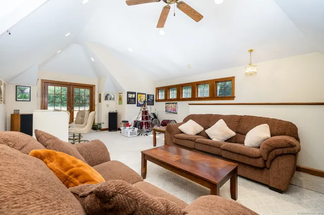 $879,000 | 126 Cooke Road, Wallingford, CT 06492