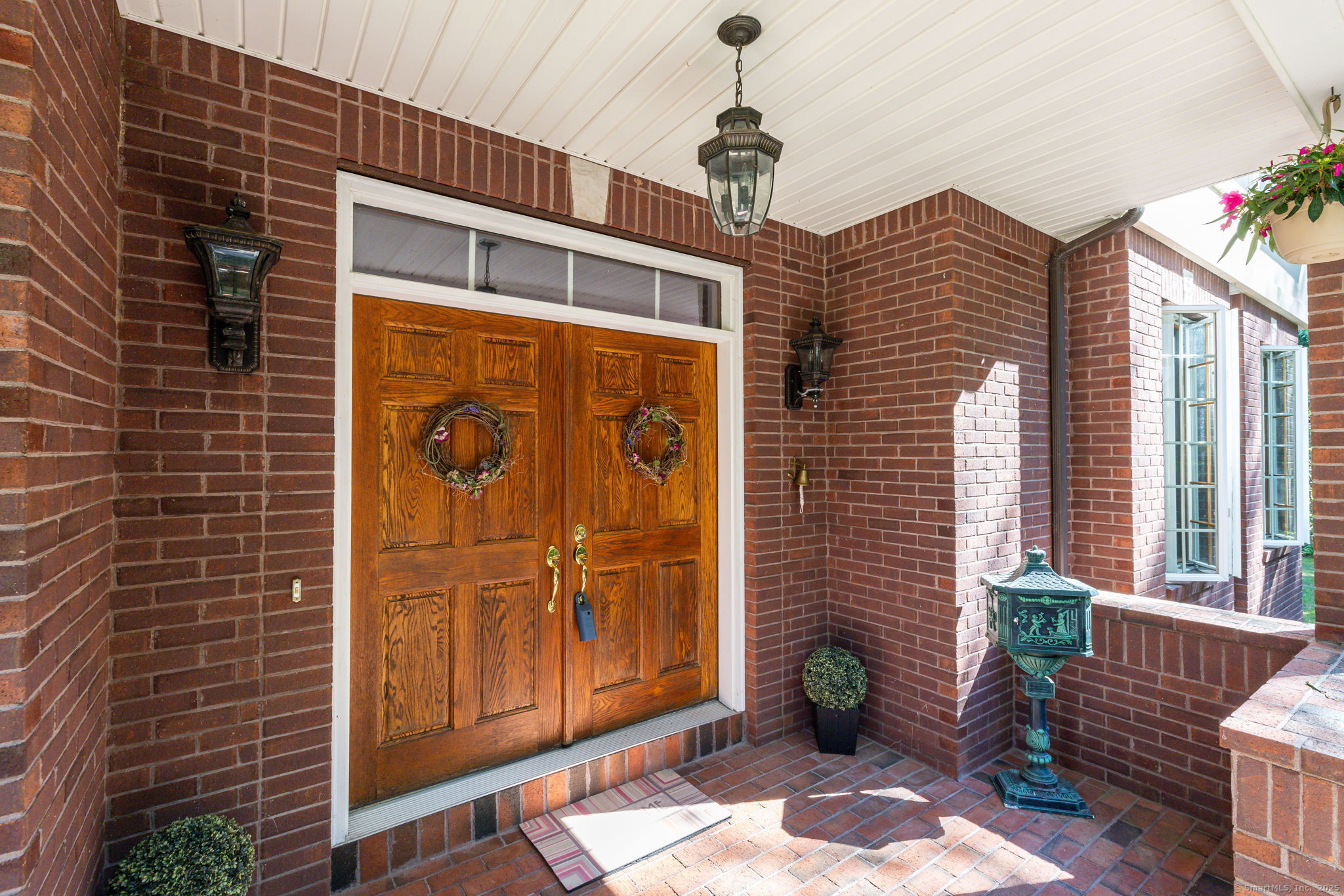 126 Cooke Road Wallingford, CT 06492 - Photo 6 of 39