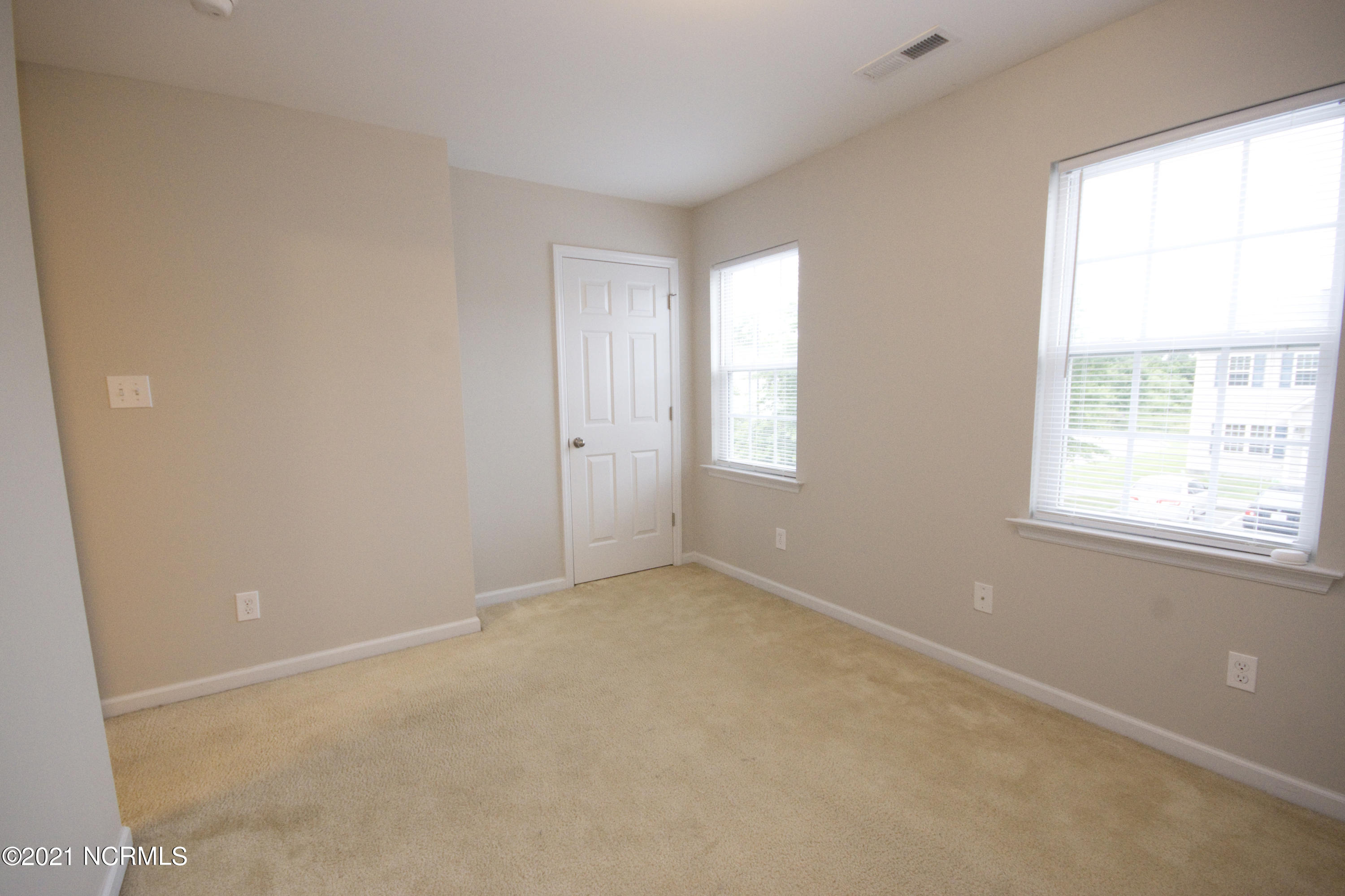 9009 Banister Loop Jacksonville, NC 28546 - Photo 20 of 35 DSC03156