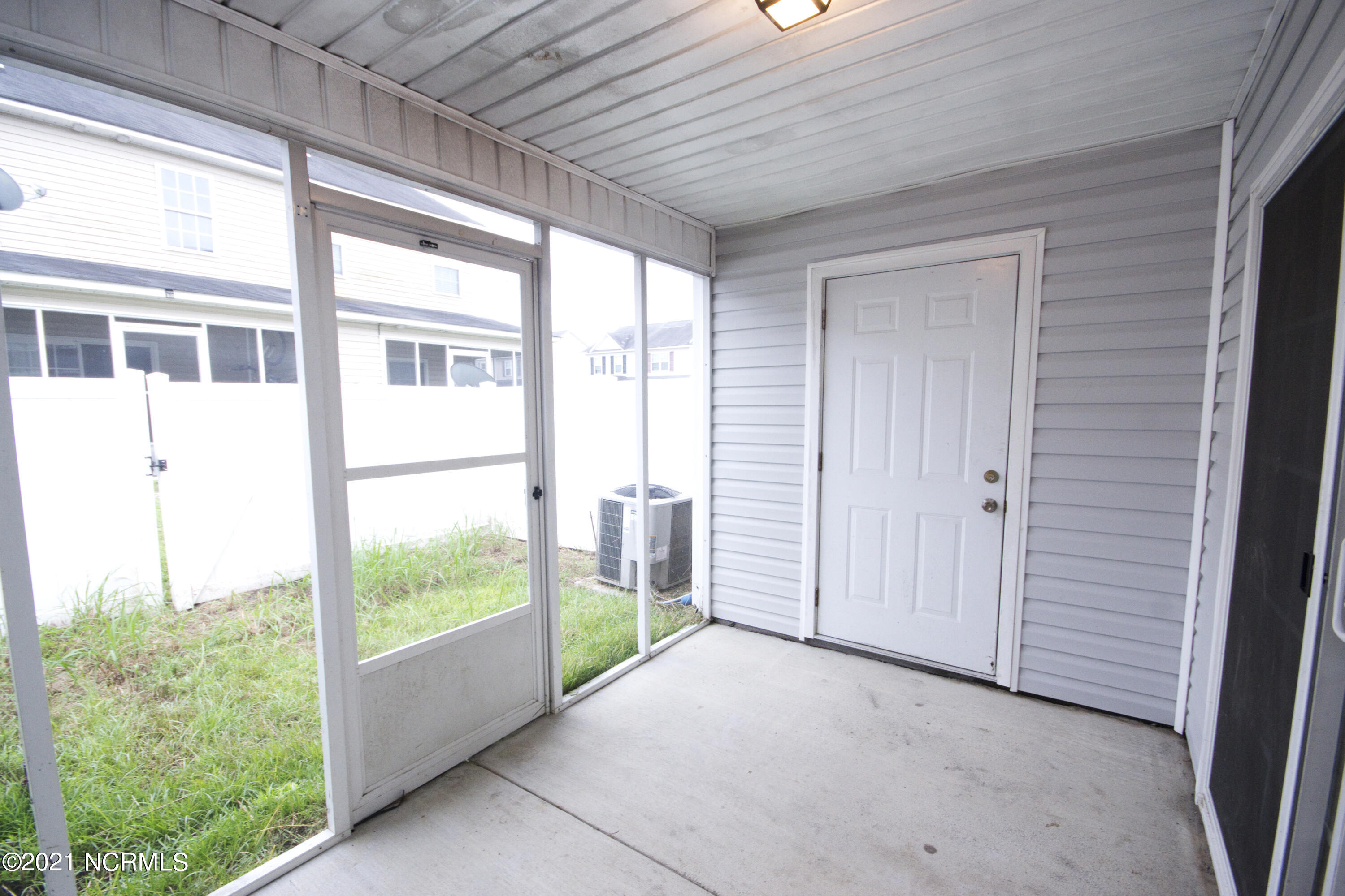 9009 Banister Loop Jacksonville, NC 28546 - Photo 32 of 35 DSC03177