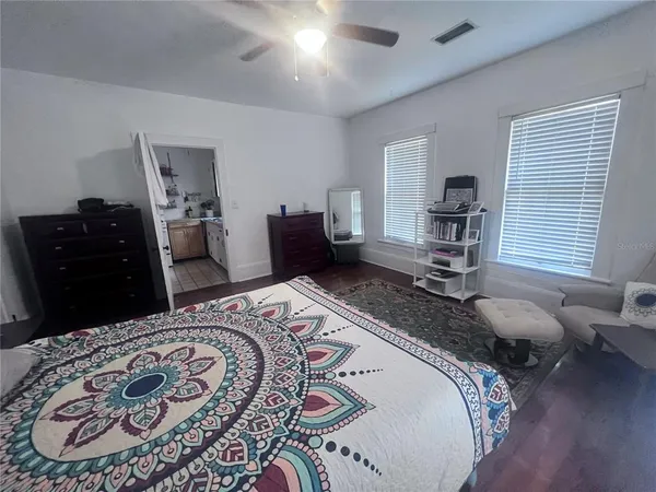 $4,500 | 2707 Northwest 4th Avenue, Gainesville, FL 32607