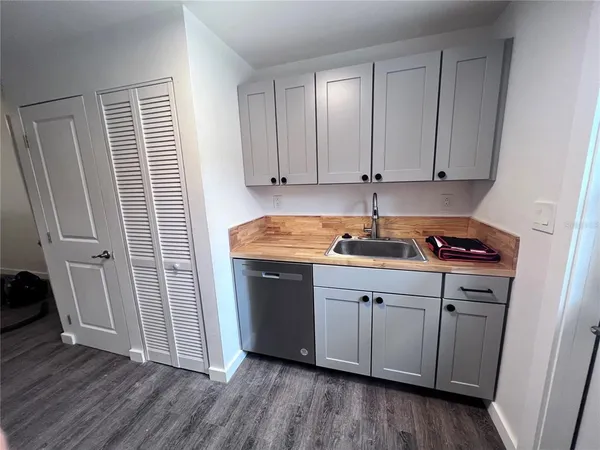 $4,500 | 2707 Northwest 4th Avenue, Gainesville, FL 32607