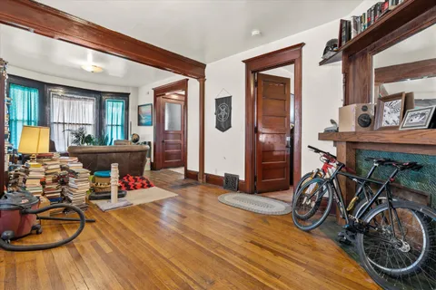 $299,000 | 518 East Lloyd Street, Unit 520, Milwaukee, WI 53212