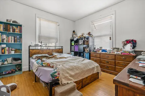 $299,000 | 518 East Lloyd Street, Unit 520, Milwaukee, WI 53212