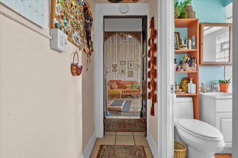 $299,000 | 518 East Lloyd Street, Unit 520, Milwaukee, WI 53212