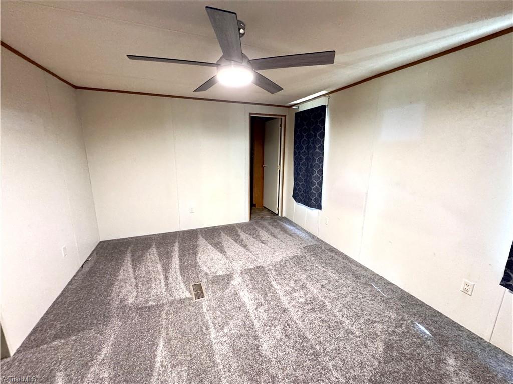 196 Guilford Road Harmony, NC 28634 - Photo 11 of 29