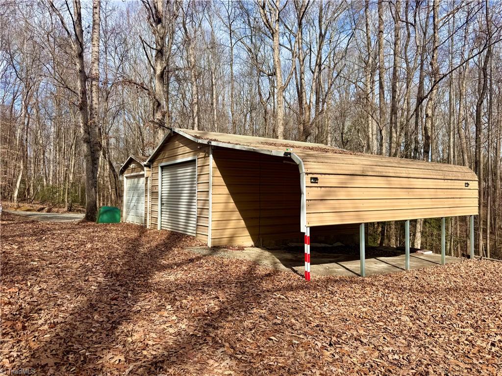 196 Guilford Road Harmony, NC 28634 - Photo 12 of 29