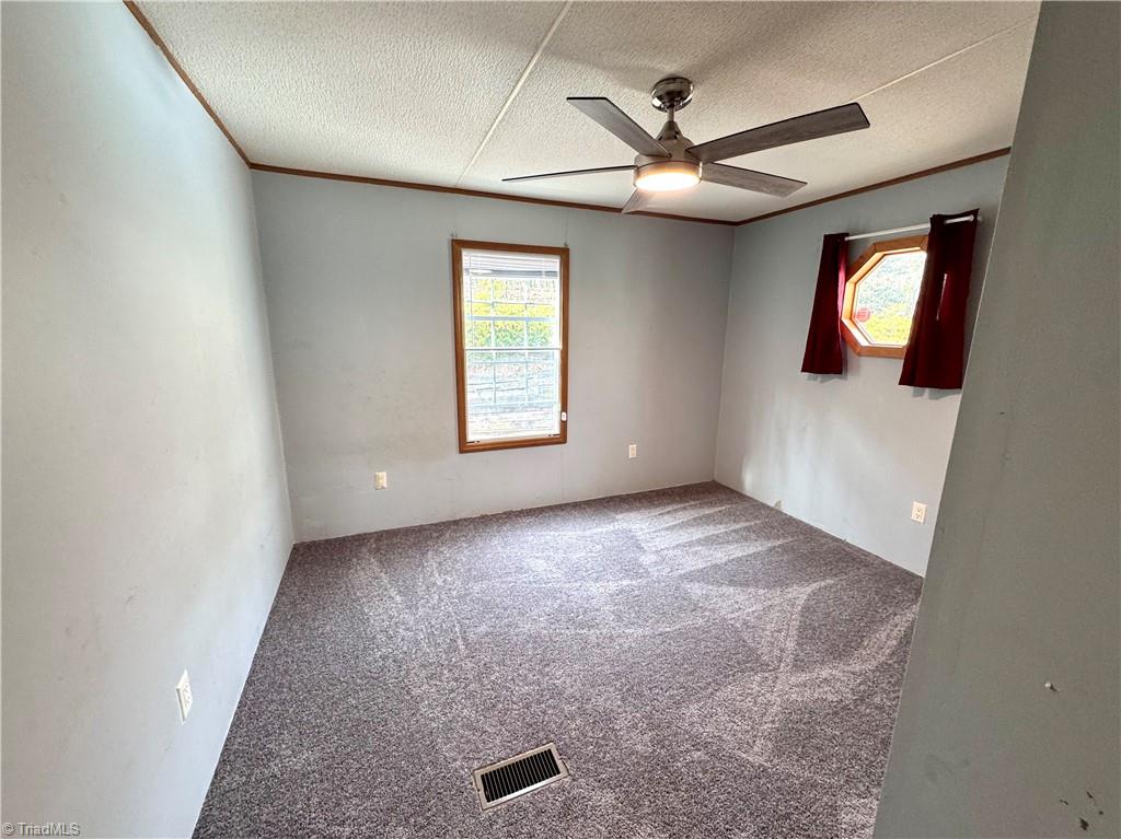 196 Guilford Road Harmony, NC 28634 - Photo 17 of 29