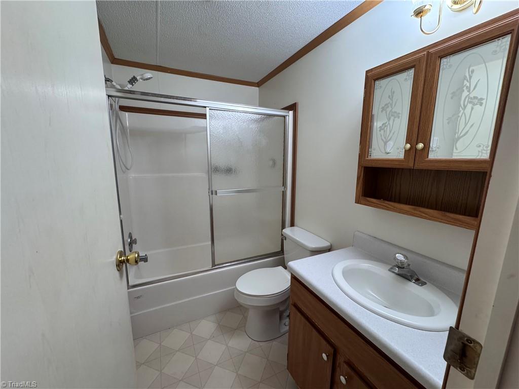 196 Guilford Road Harmony, NC 28634 - Photo 18 of 29