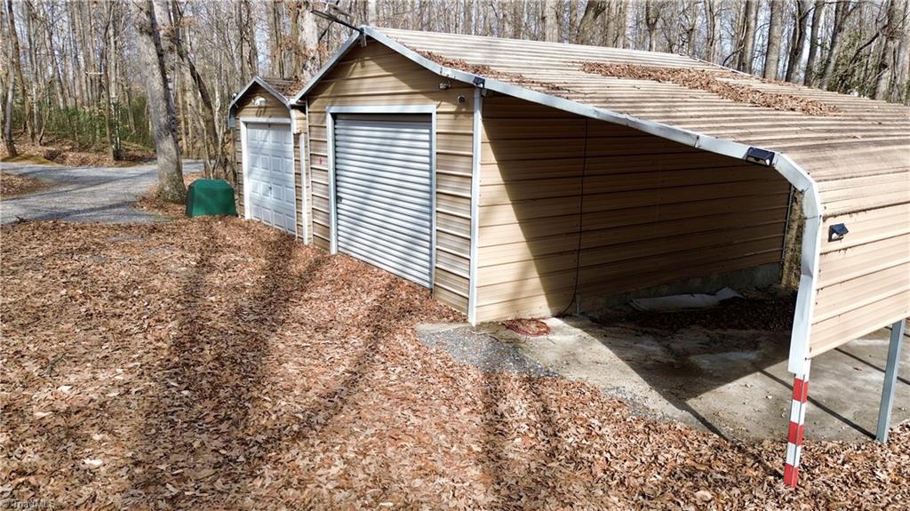 196 Guilford Road Harmony, NC 28634 - Photo 26 of 29