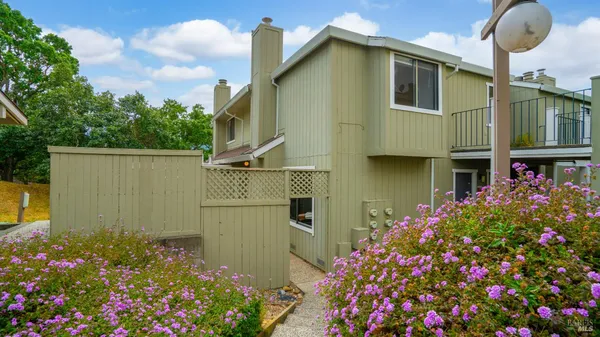 $575,000 | 66 Margarita Terrace, Novato, CA 94947