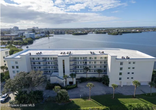 $3,200 | 190 Pinellas Lane, Unit 306A, Cocoa Beach, FL 32931