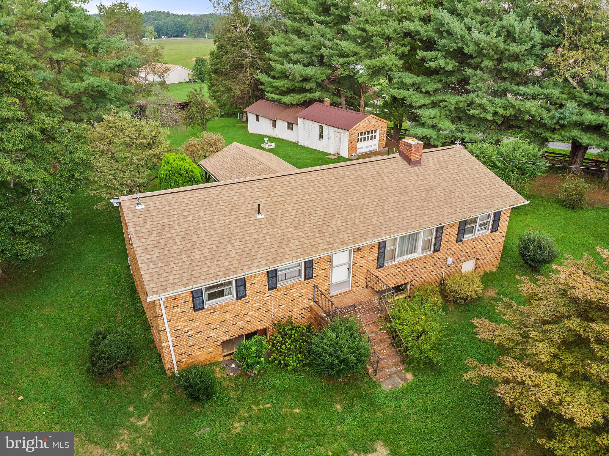15191 Waterloo Road Amissville, VA 20106 - Photo 1 of 28 Gallery Image 1