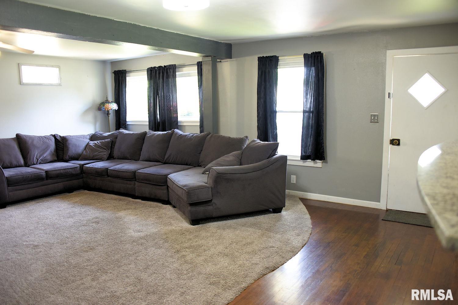 2021 North 21st Street Springfield, IL 62702 - Photo 3 of 24 Gallery Image 3