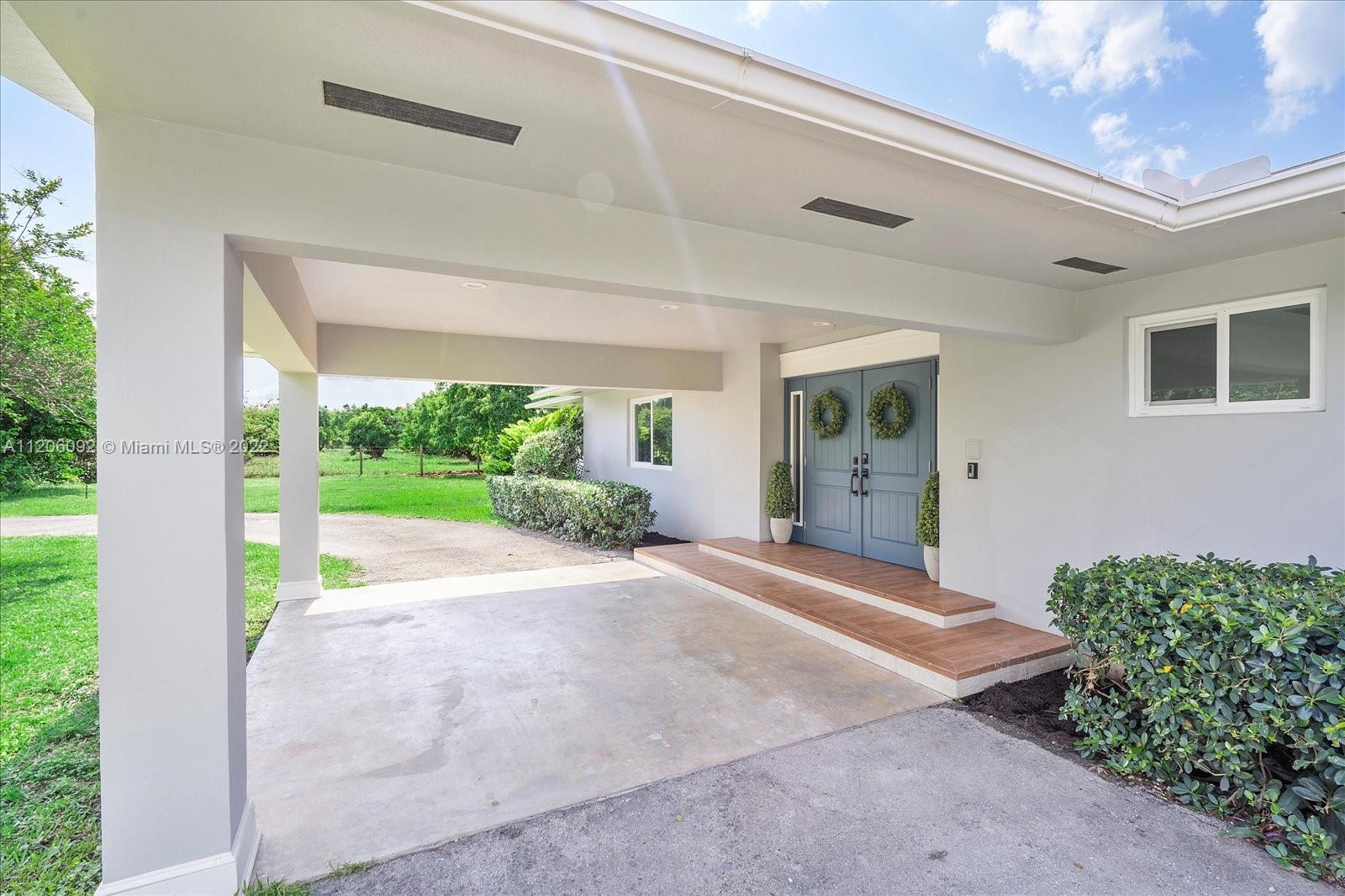 17300 Southwest 294th Street Homestead, FL 33030 - Photo 8 of 50