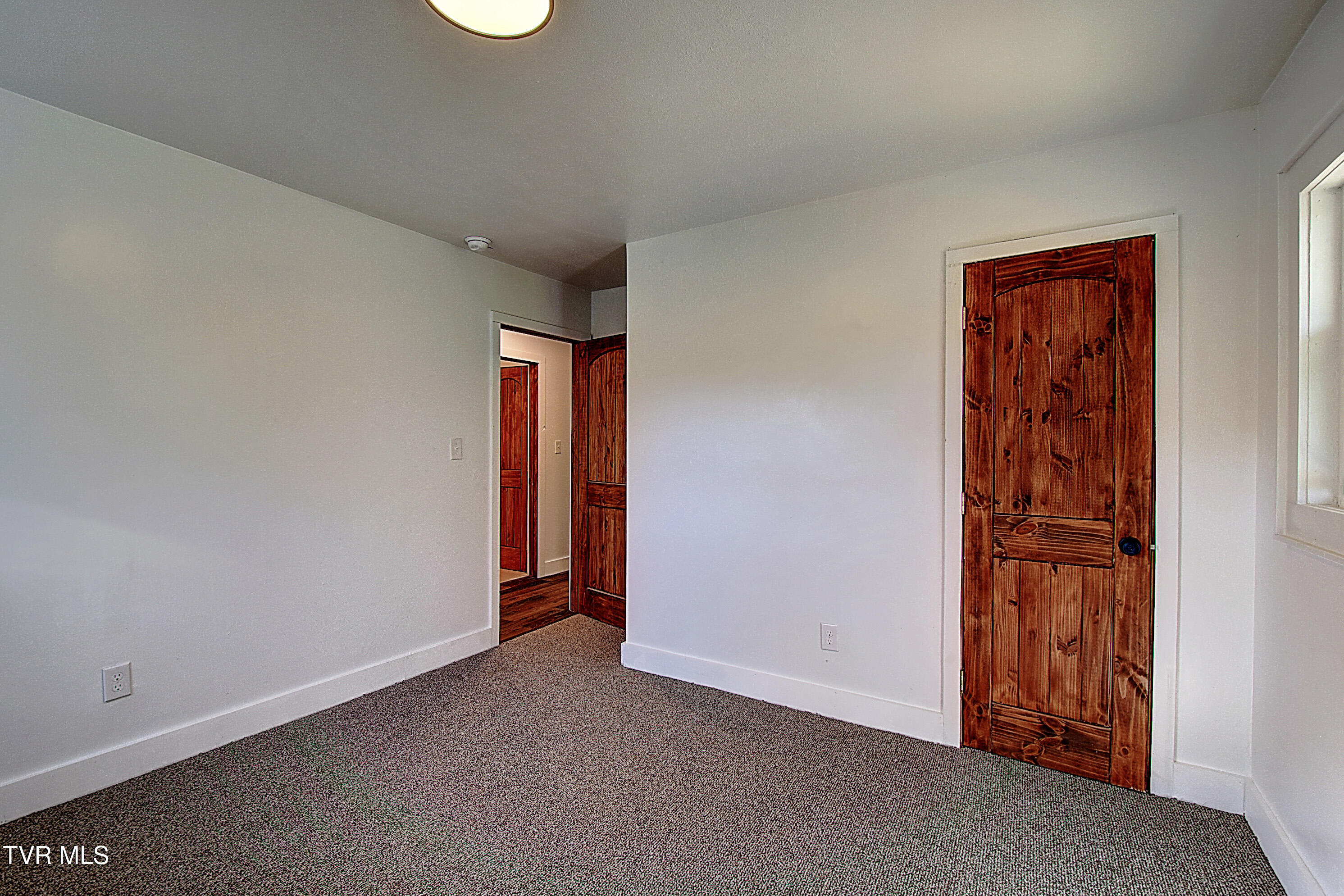 2722 Siam Road Elizabethton, TN 37643 - Photo 18 of 26 DSC_0271And8more