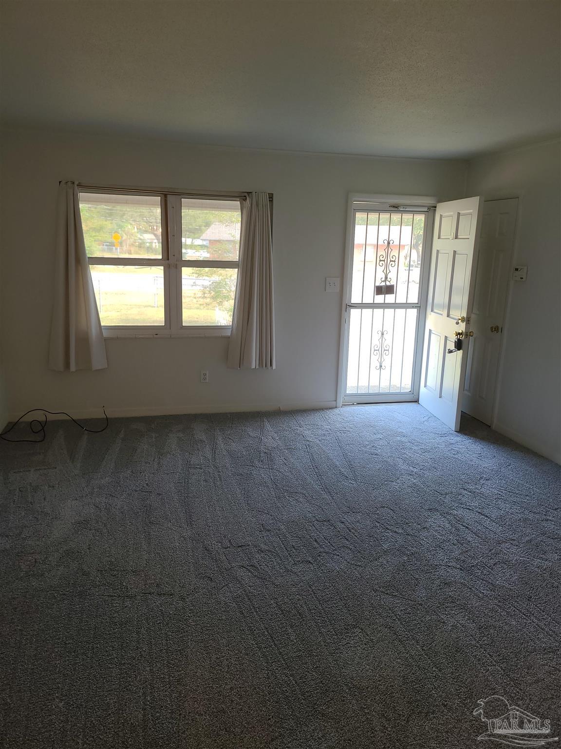 3 West Pinestead Road Pensacola, FL 32503 - Photo 5 of 16 Gallery Image 5