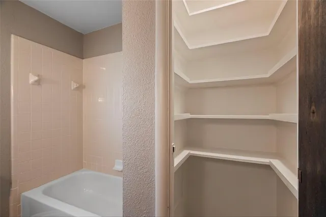 $269,999 | 507 Connally Terrace, Arlington, TX 76010