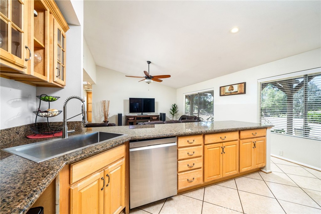 16639 Fox Glen Road Riverside, CA 92504 - Photo 24 of 153