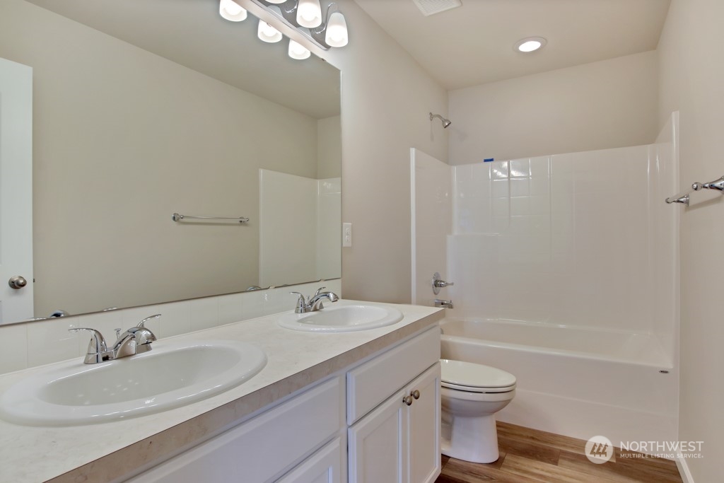10535 Treasure Drive Northwest, Unit 132 Silverdale, WA 98383 - Photo 14 of 26