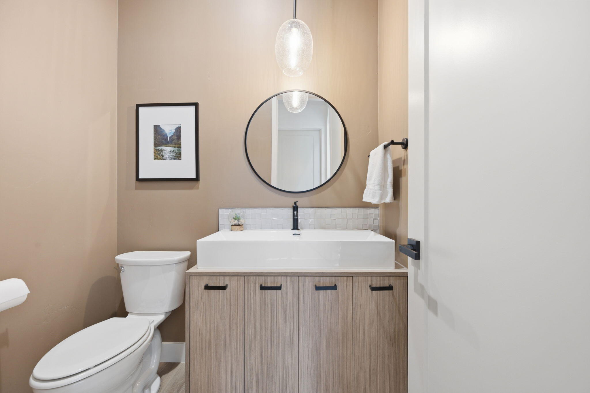 5429 West Copper Cliffs Way Hurricane, UT 84737 - Photo 36 of 48 half bathroom