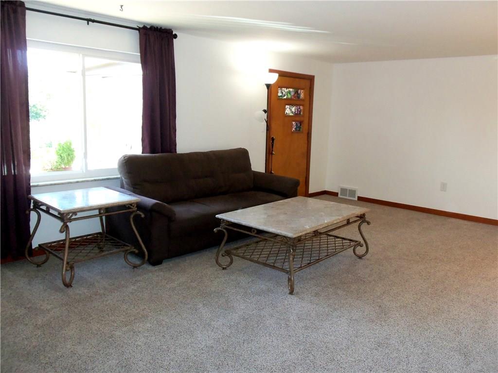 43 Coppola Road Cecil, PA 15321 - Photo 3 of 25