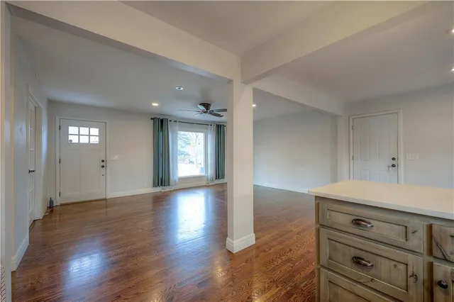 $325,000 | 5841 Blackhoof Trail, Merriam, KS 66203