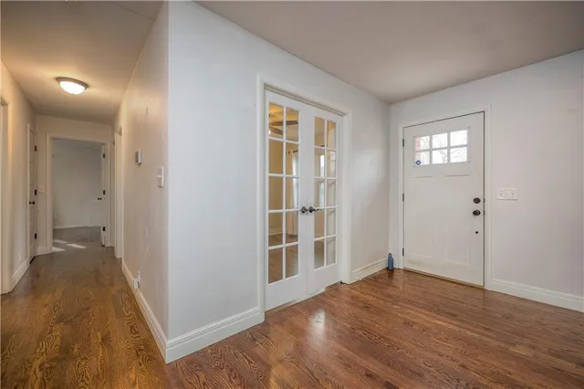 $325,000 | 5841 Blackhoof Trail, Merriam, KS 66203