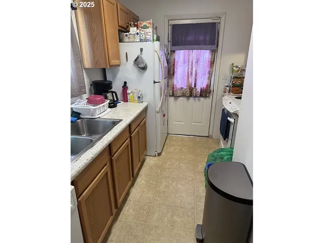 $199,950 | 217 Northeast 146th Avenue, Portland, OR 97230