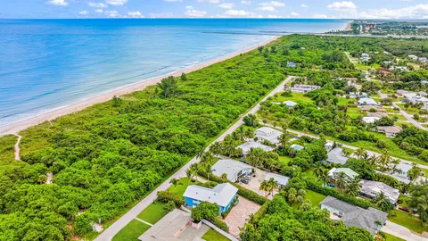 $1,740,000 | 2507 North Ocean Drive, Hutchinson Island, FL 34949