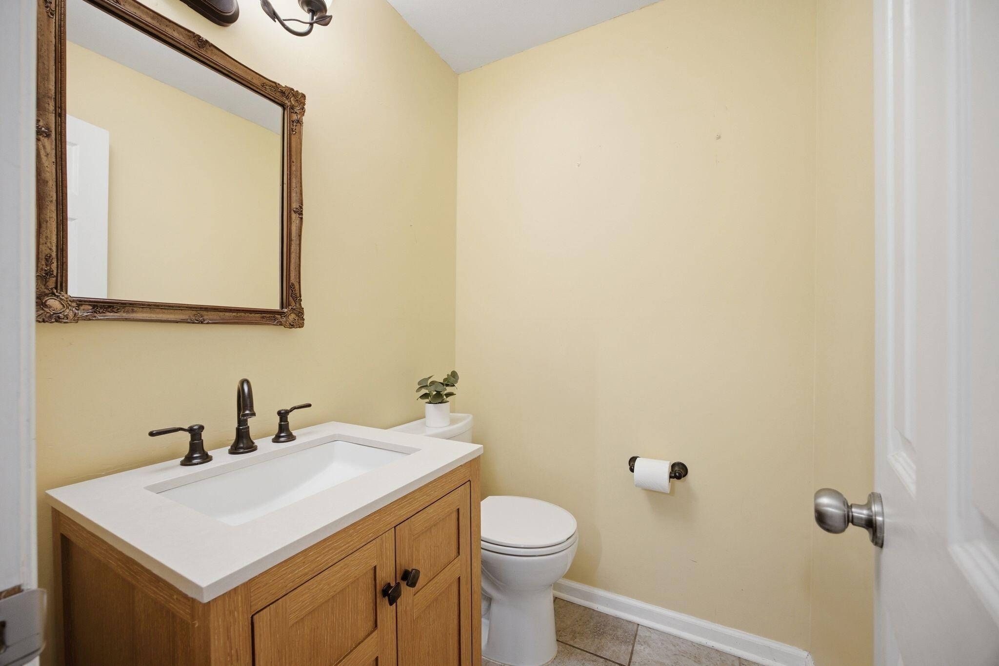 67 Whispering Pine Trenton, GA 30752 - Photo 23 of 46 Guest half-bath