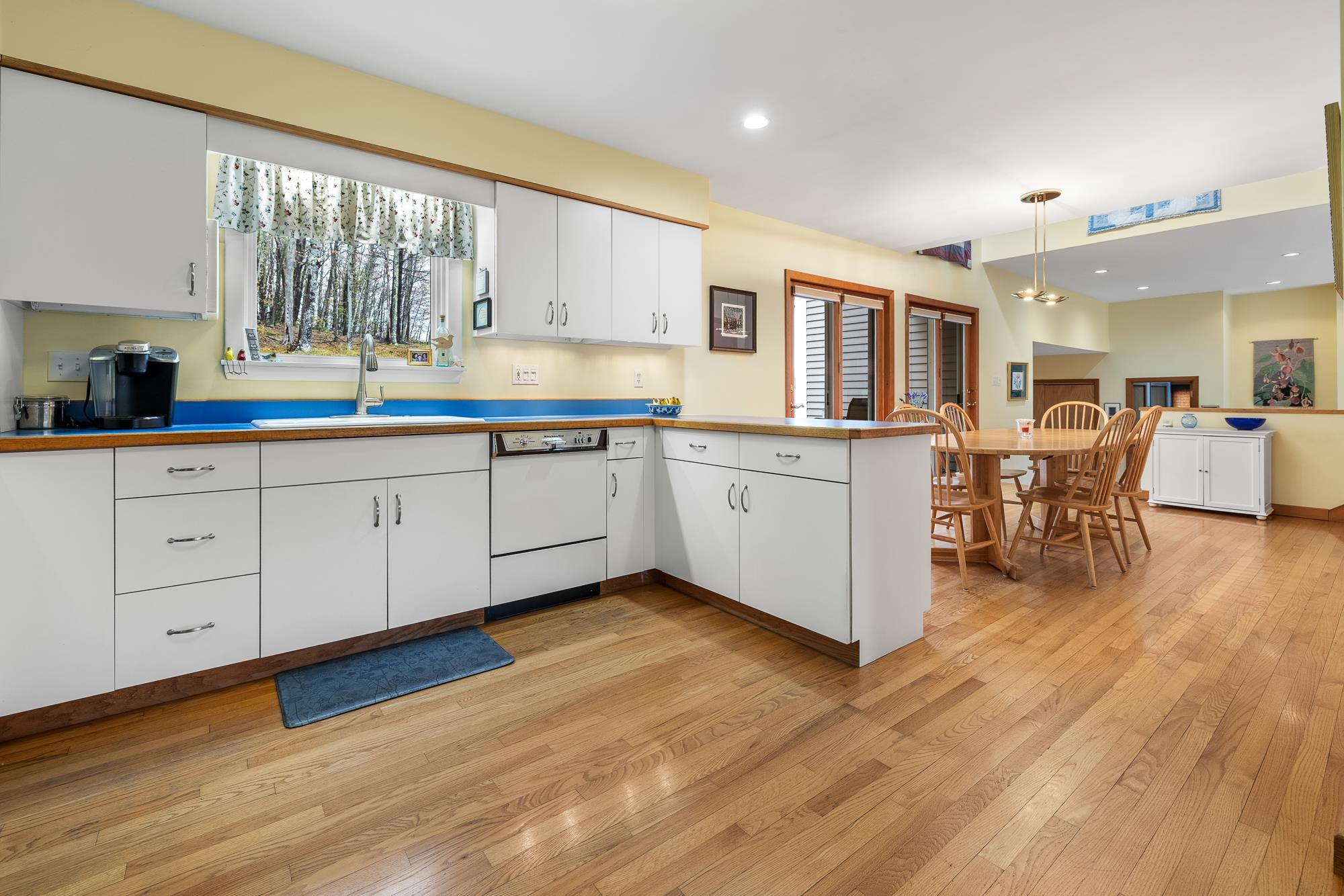 8 Laramie Road Hanover, NH 03750 - Photo 11 of 59