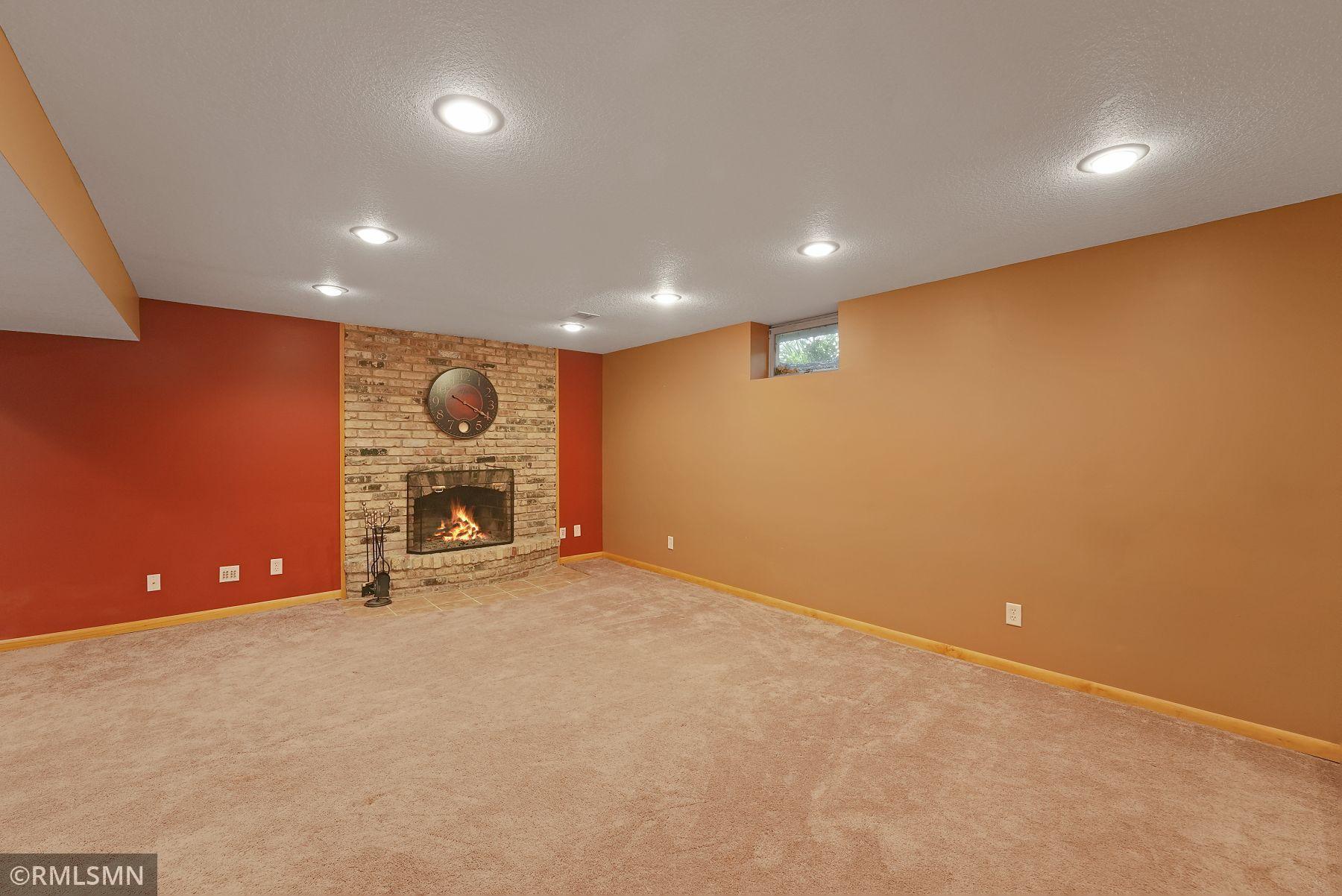16860 North Manor Road Eden Prairie, MN 55346 - Photo 25 of 40 Gallery Image 25