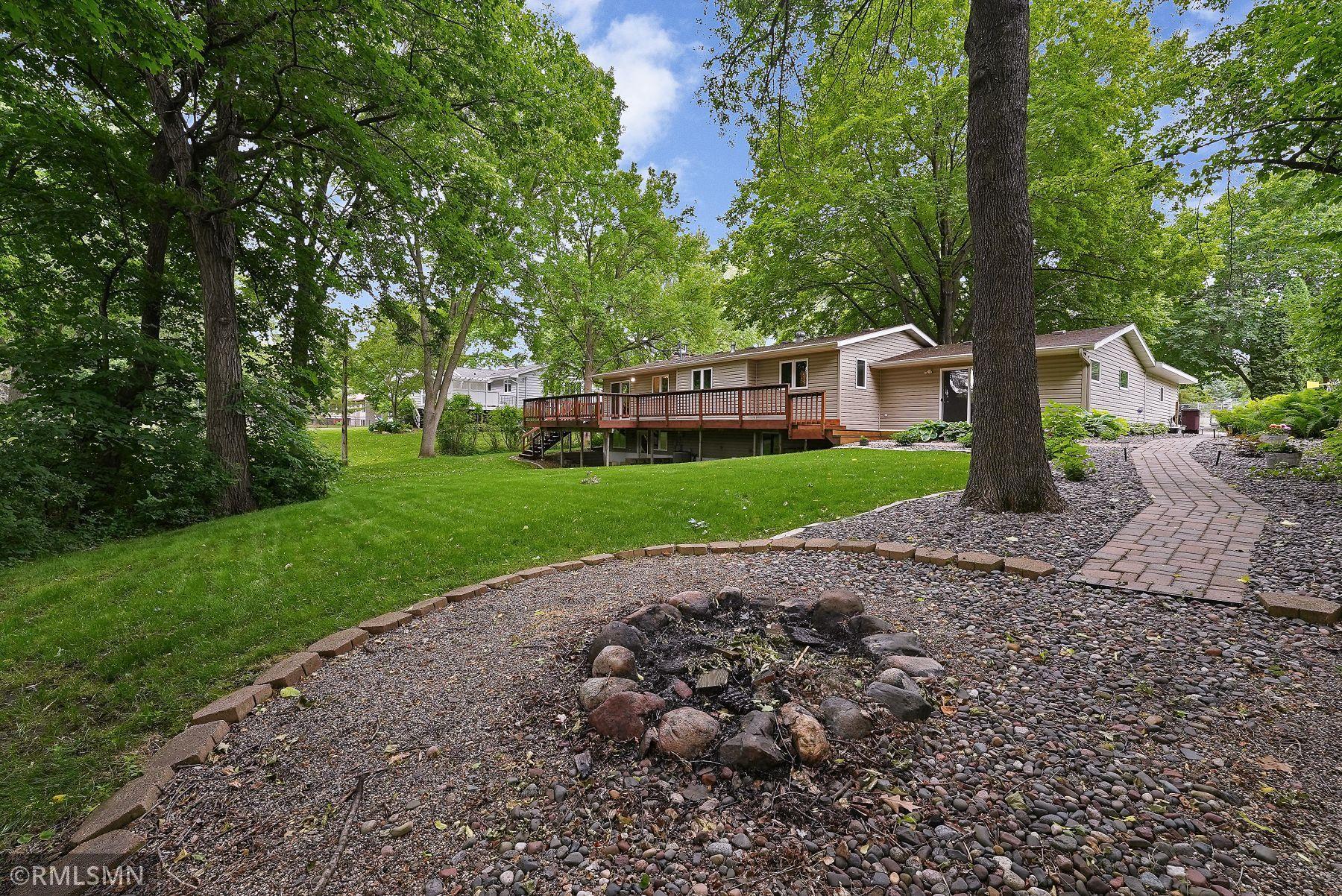 16860 North Manor Road Eden Prairie, MN 55346 - Photo 35 of 40 Gallery Image 35