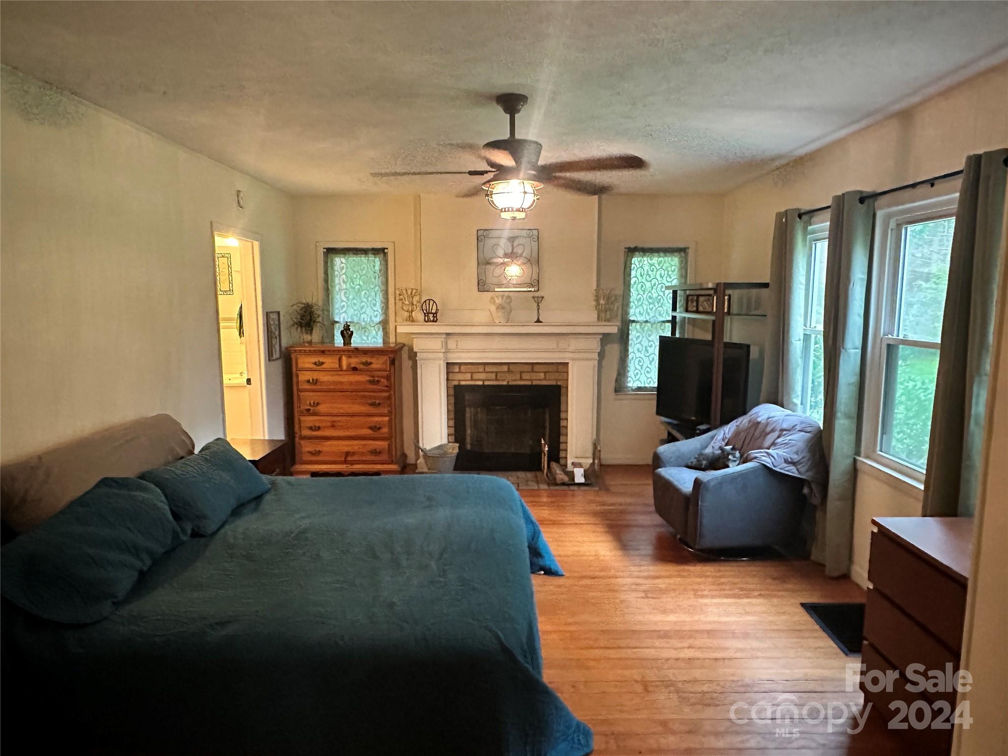 166 Candler School Road Candler, NC 28715 - Photo 12 of 46 Gallery Image 12