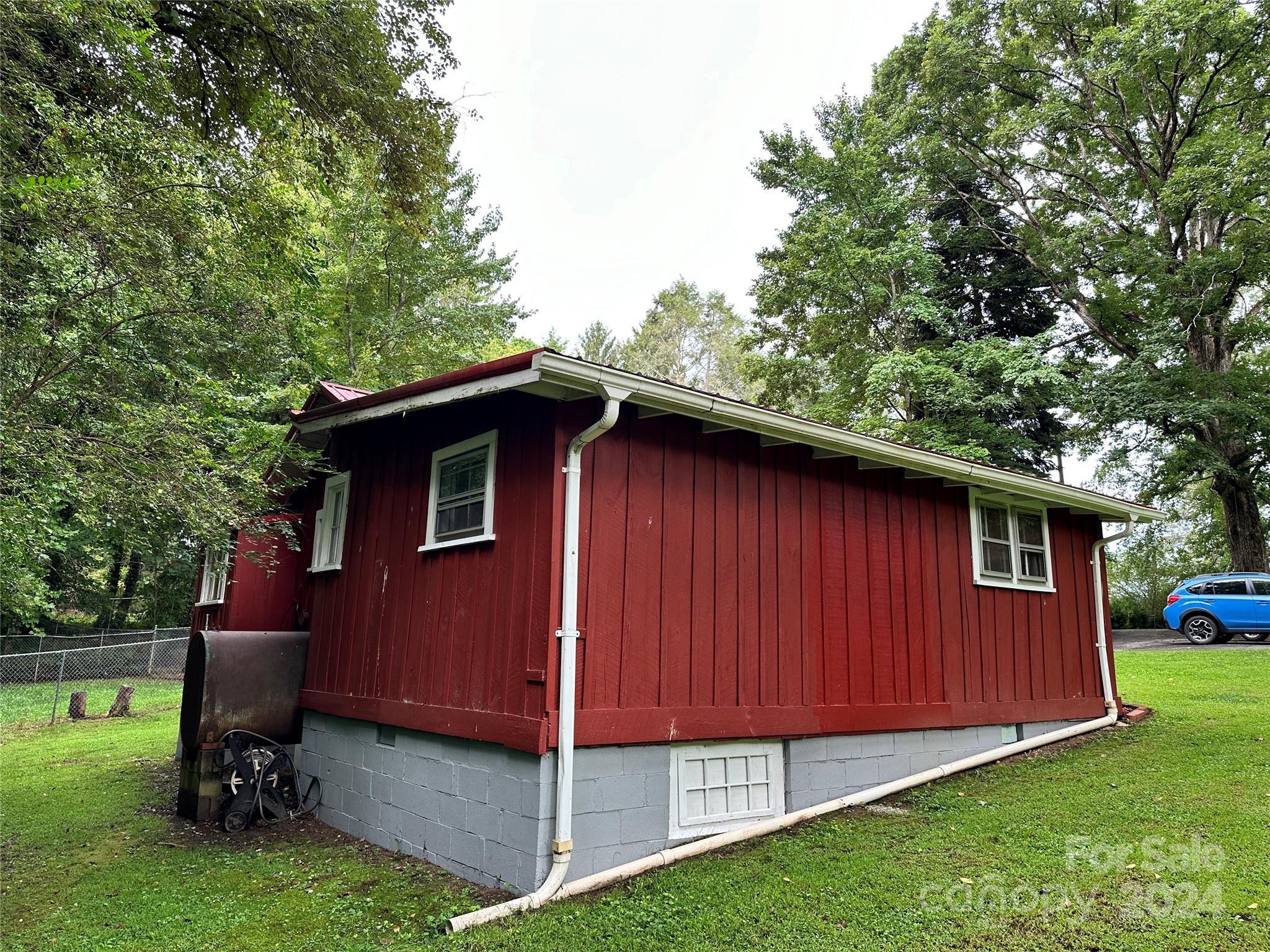 166 Candler School Road Candler, NC 28715 - Photo 27 of 46 Gallery Image 27