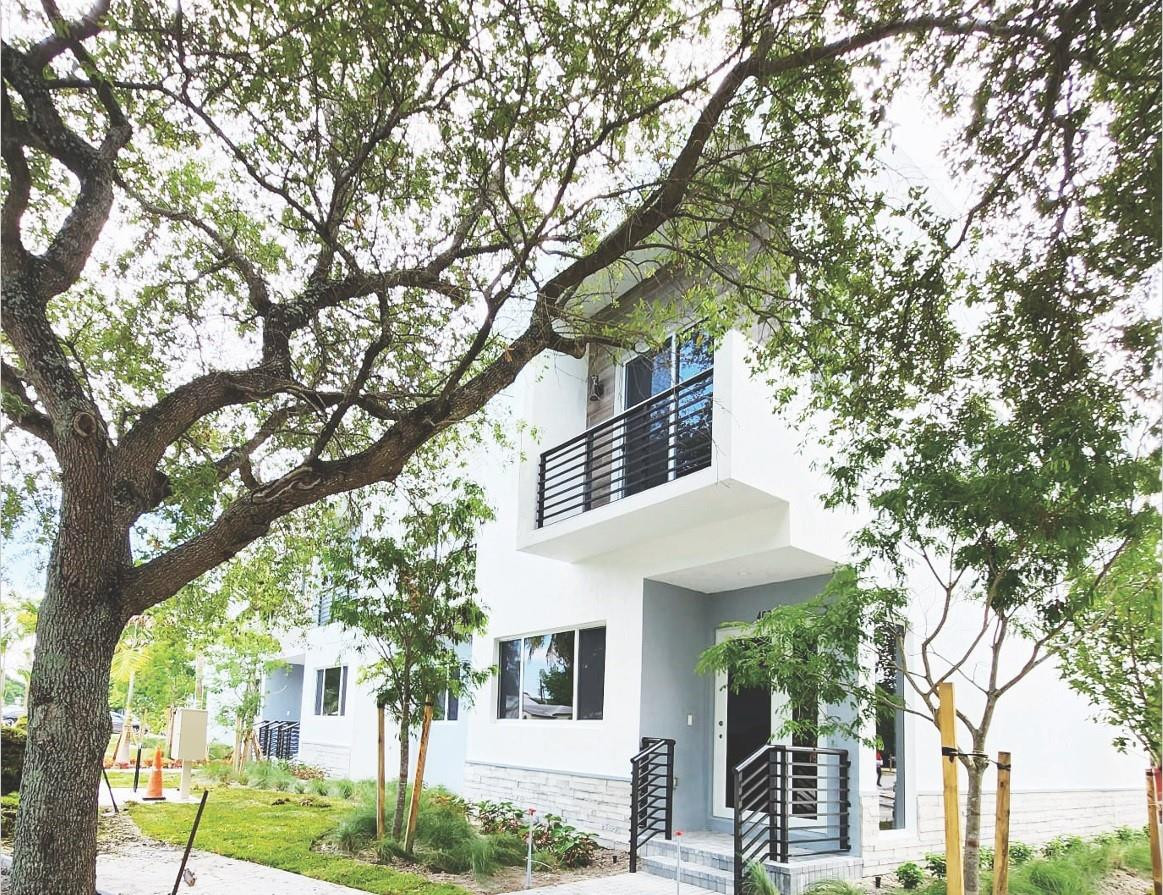 402 Southeast 22nd Street, Unit 2 Fort Lauderdale, FL 33316 - Photo 2 of 21 Photo 2