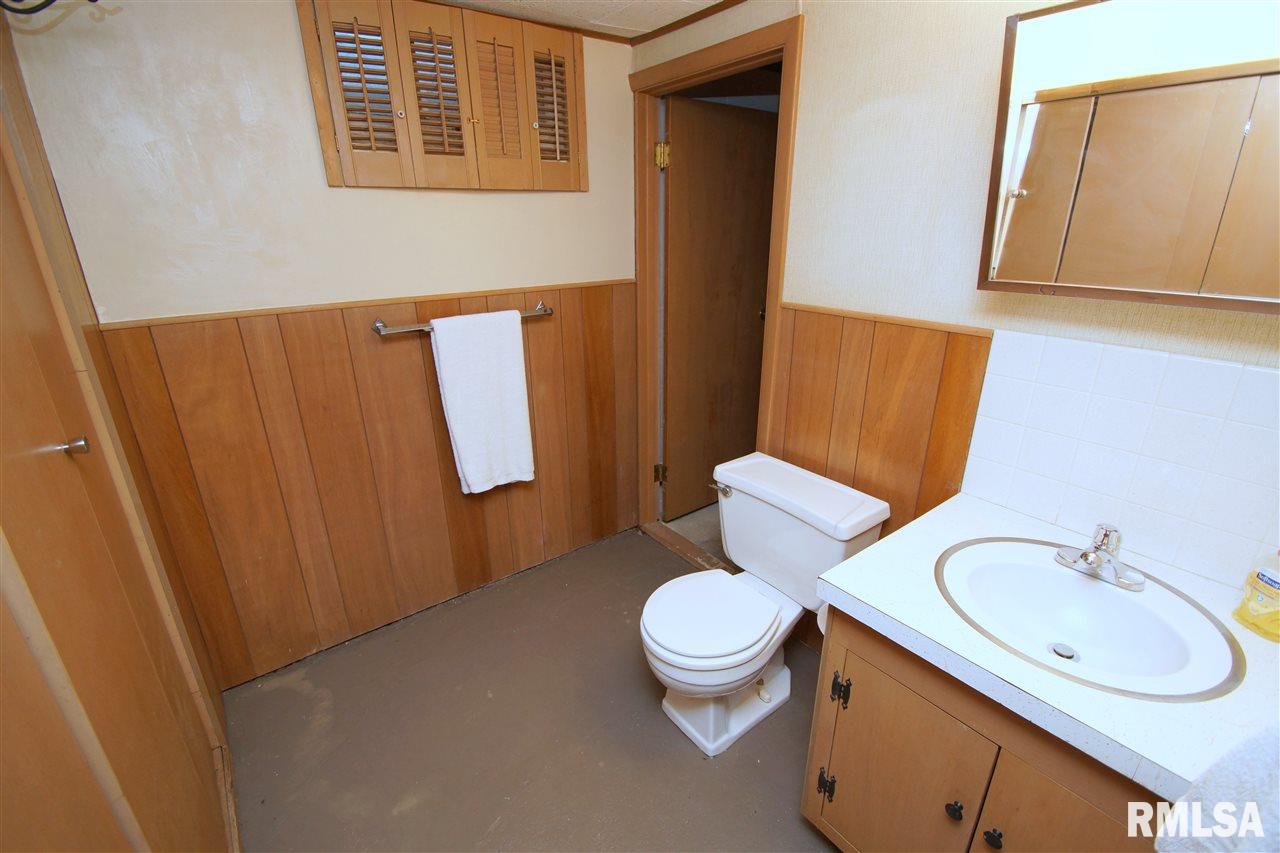 2853 Northhaven Road Davenport, IA 52804 - Photo 20 of 25 Gallery Image 20