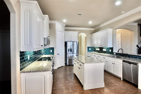 $3,500 | 2529 Elk Hollow Lane, Weatherford, TX 76085