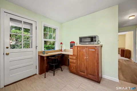 $949,000 | 98 Sasco Hill Terrace, Fairfield, CT 06824