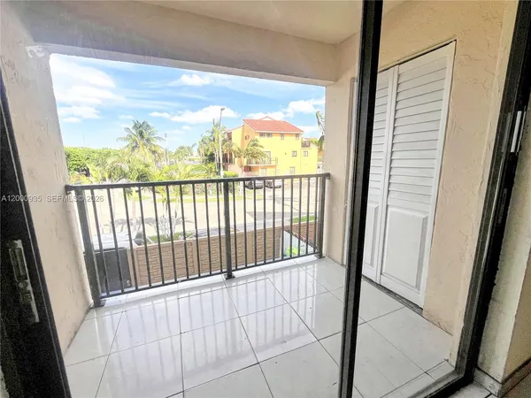 $2,200 | 5575 West 26th Court, Unit 203, Hialeah, FL 33016
