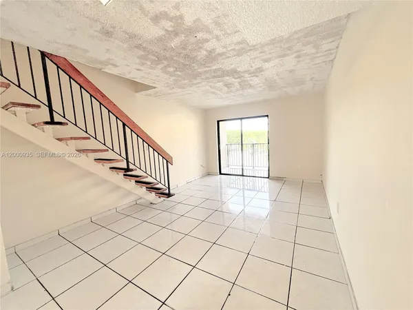 $2,200 | 5575 West 26th Court, Unit 203, Hialeah, FL 33016