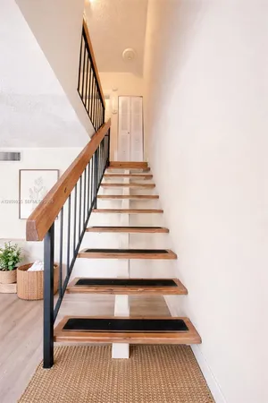 $2,200 | 5575 West 26th Court, Unit 203, Hialeah, FL 33016