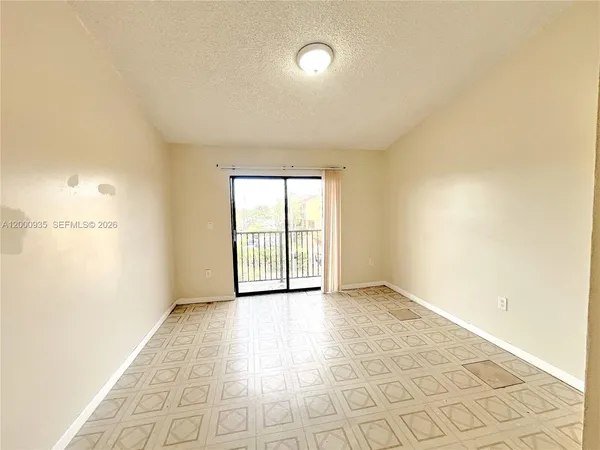 $2,200 | 5575 West 26th Court, Unit 203, Hialeah, FL 33016