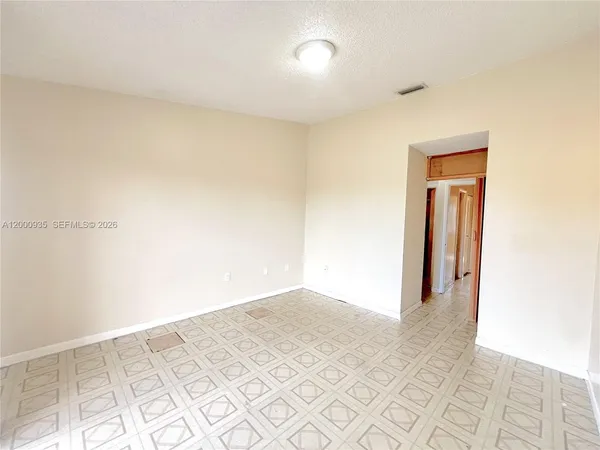 $2,200 | 5575 West 26th Court, Unit 203, Hialeah, FL 33016